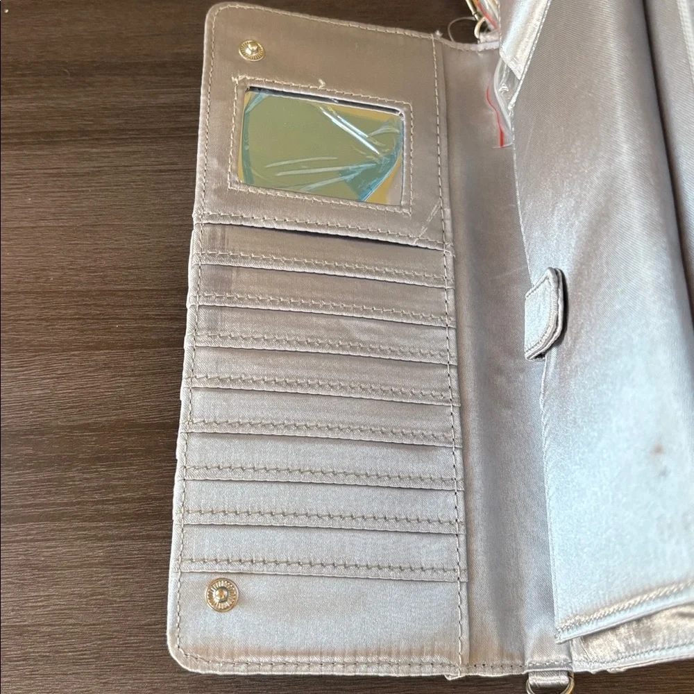 RSVP Silver Wristlet Evening Purse with Removable Silver Chain Strap NWT